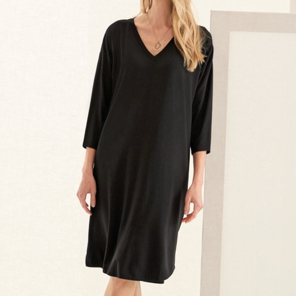 Eileen Fisher V-Neck Stretch-Jersey Drop-Shoulder Dress in Black Women’s Medium